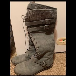 Lace Uo Grey Tall Boots with Zipper!
